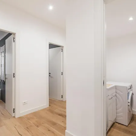 The Rent - Spacious Three-bedroom In Prati Area 罗马